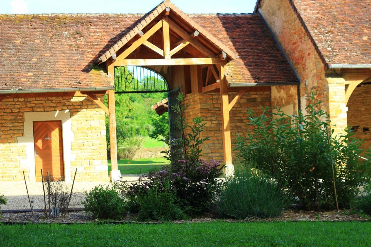 Domaine De Bersaillin Hotel Exterior foto
